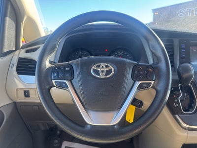 2017 Toyota Sienna L 7 Passenger