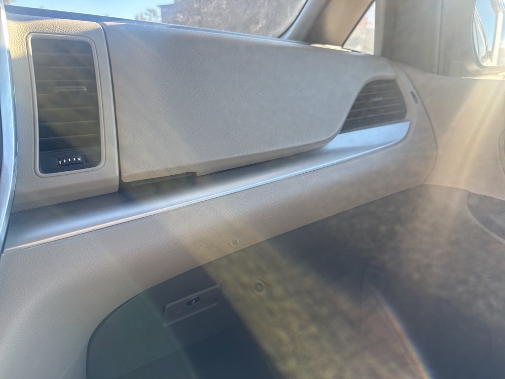 2017 Toyota Sienna L 7 Passenger