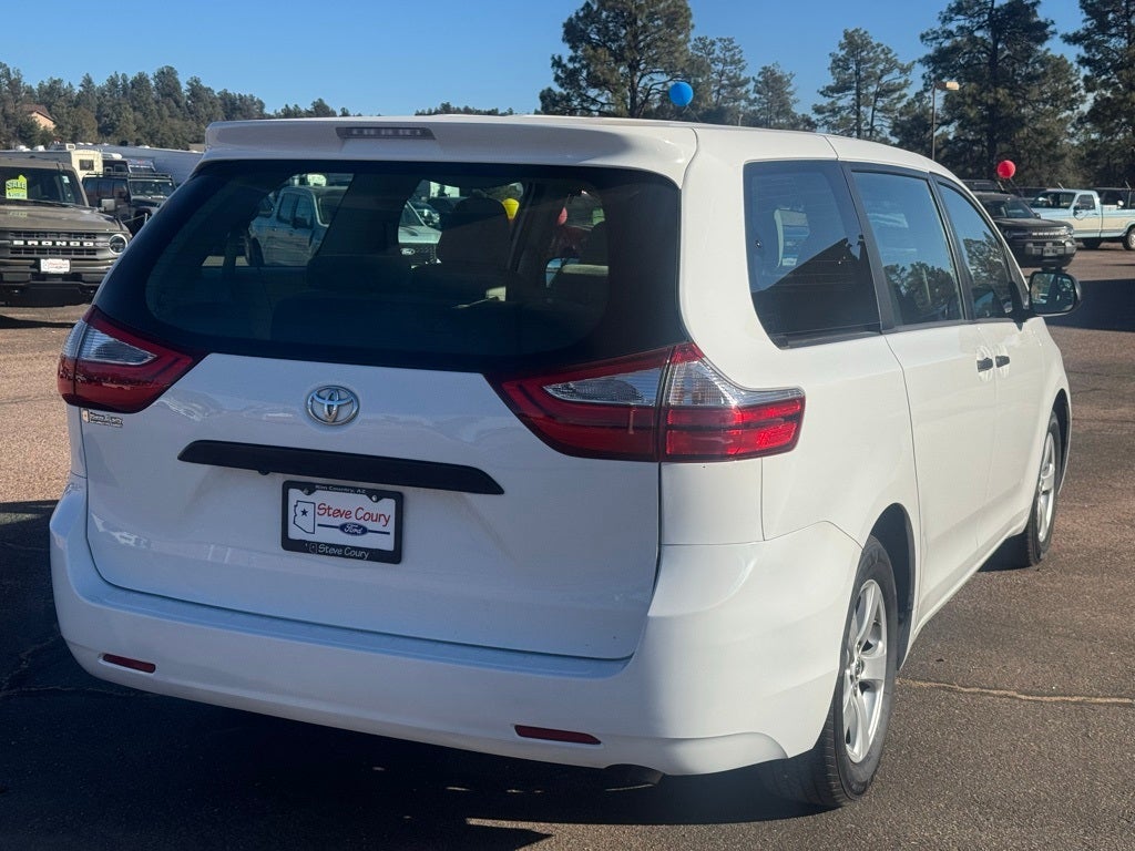 2017 Toyota Sienna L 7 Passenger