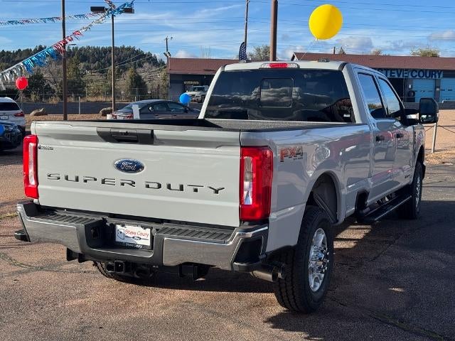 2026 Ford Super Duty F-350® XLT